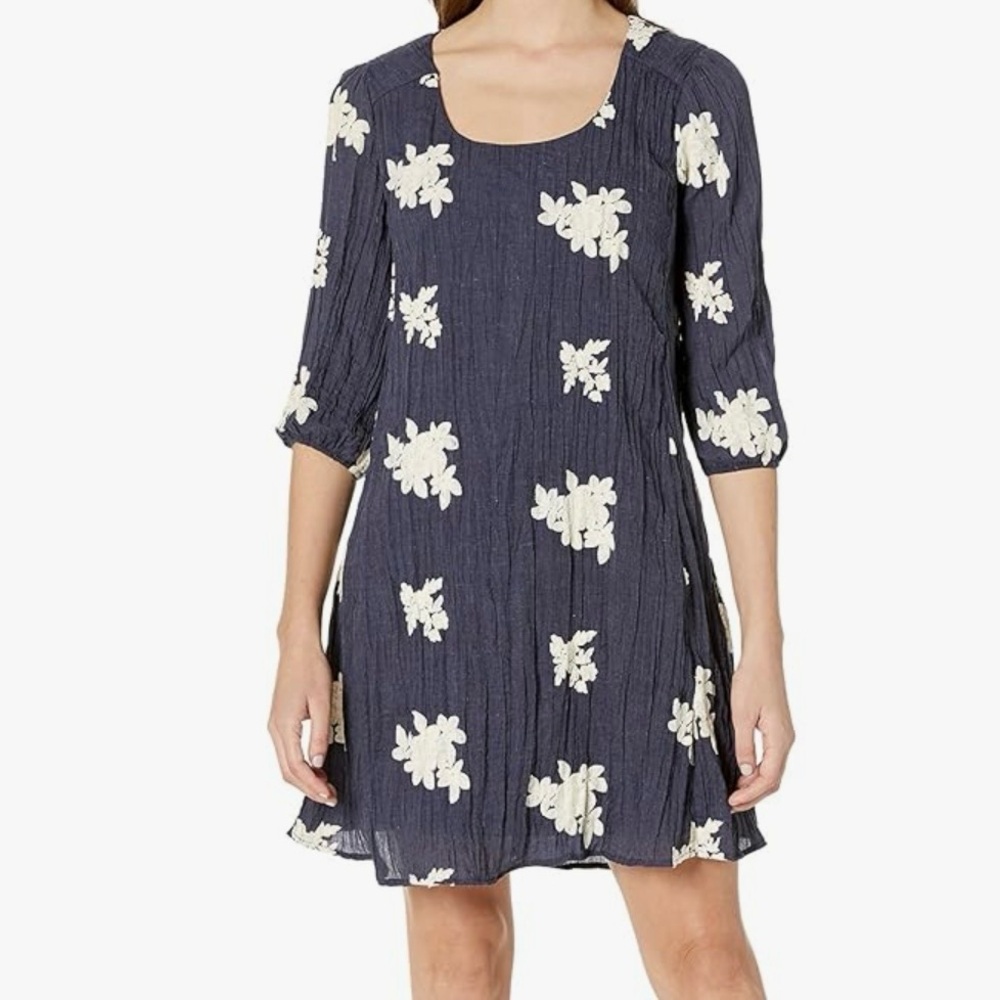 Crinkle Knit Navy Tunic Dress, White Floral Embroidery 3/4 Sleeve Casual Size L